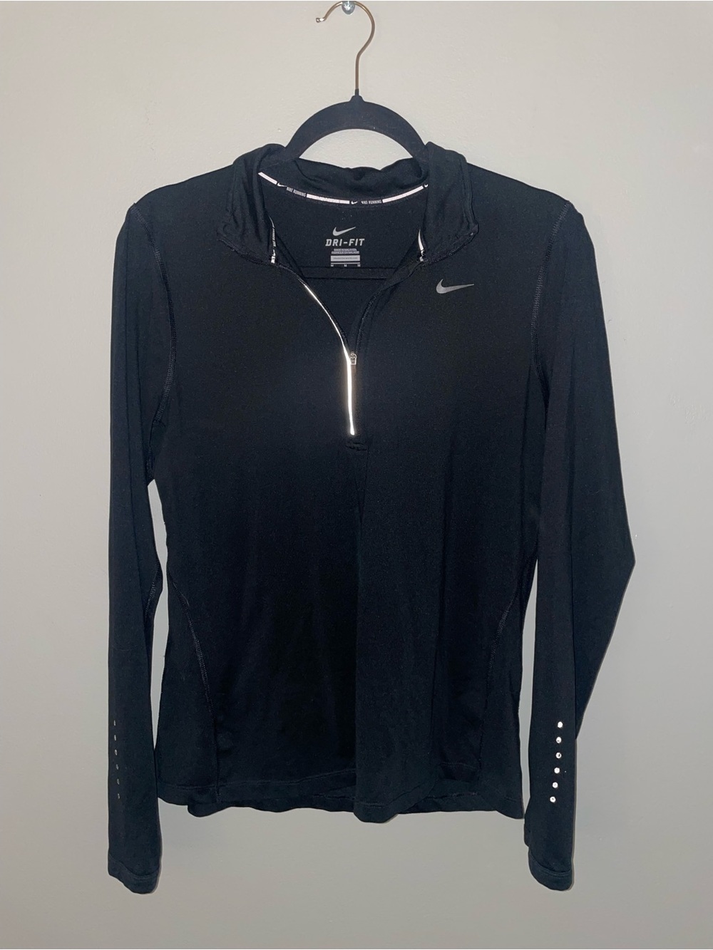 Nike Dri-FIT Women's Black Long Sleeve 1/4 Zip Running Top Athletic M